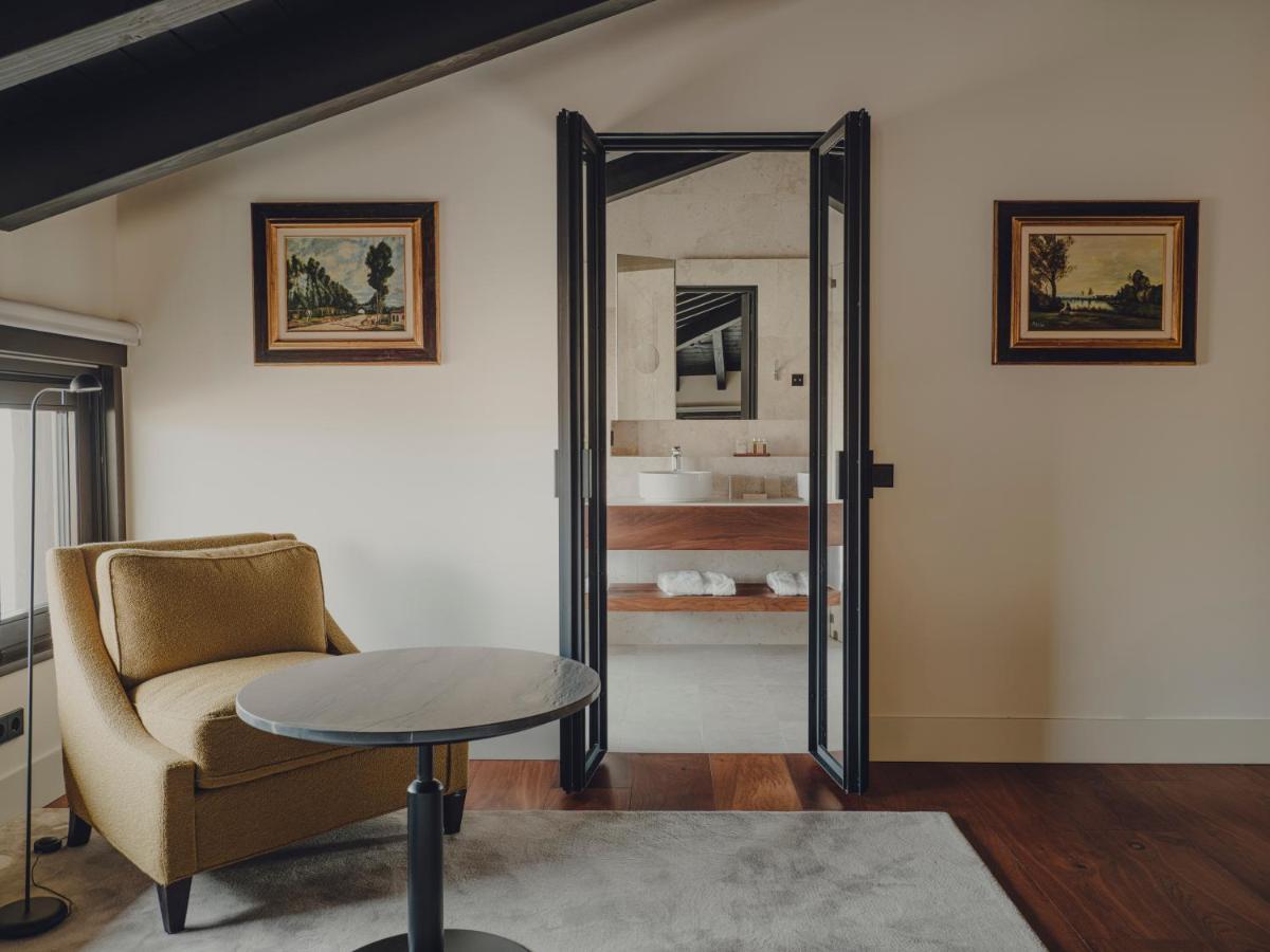 Hotel Santa Maria Briones Extérieur photo