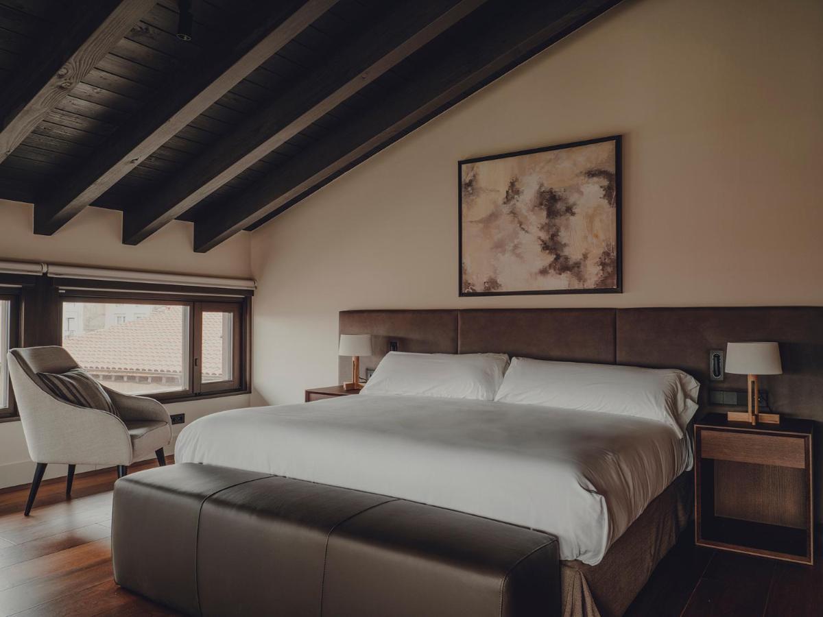 Hotel Santa Maria Briones Extérieur photo