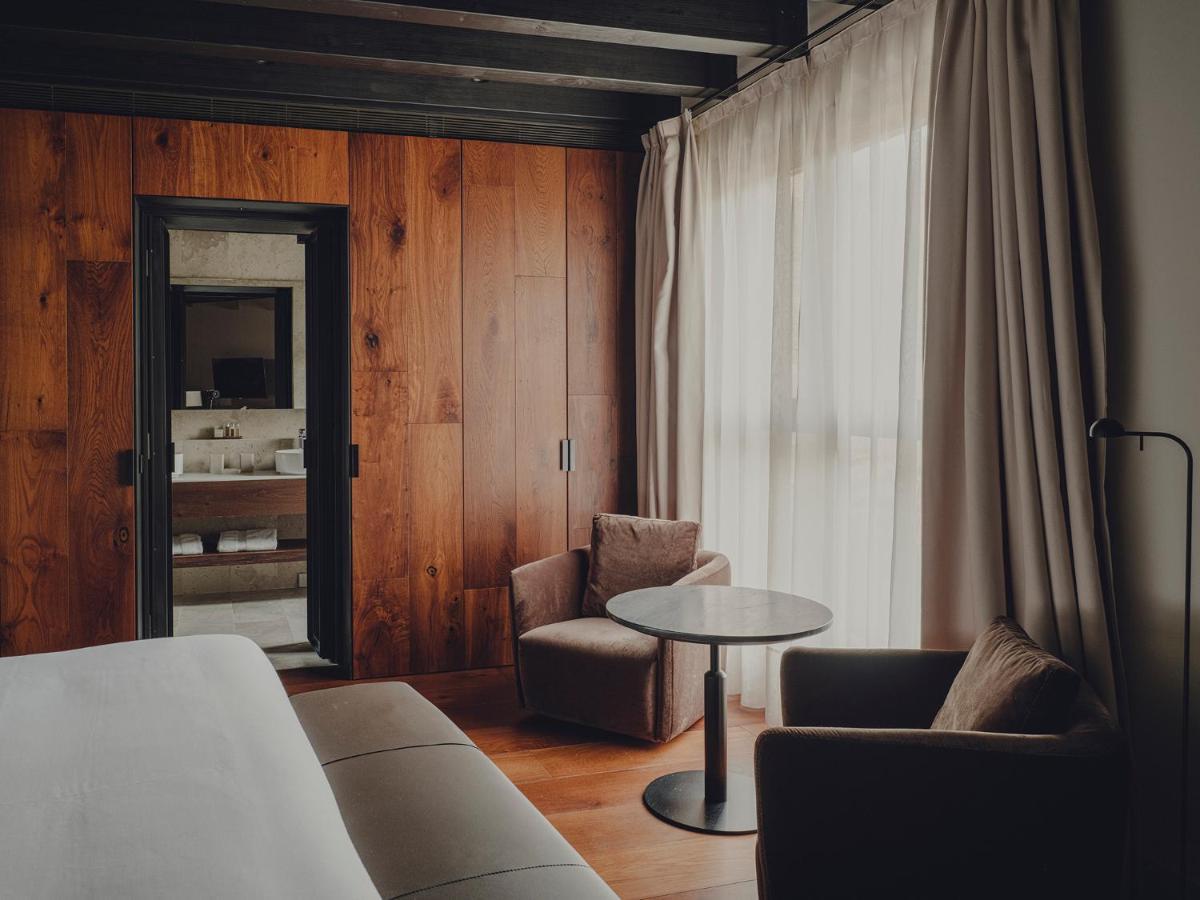 Hotel Santa Maria Briones Extérieur photo