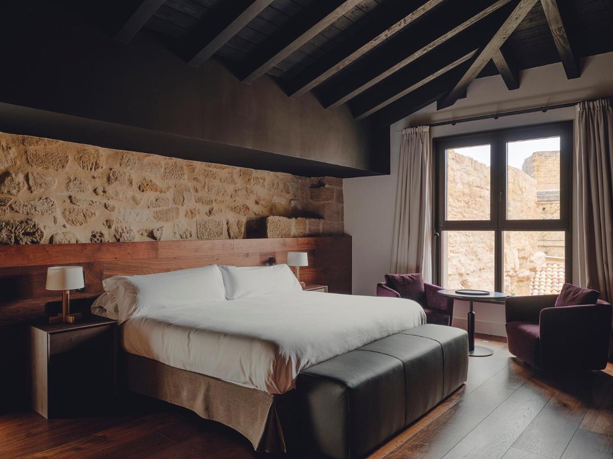 Hotel Santa Maria Briones Extérieur photo